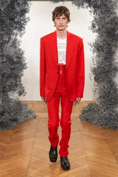 Look 15